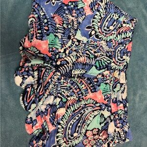 Crown & Ivy Women's Blue Floral Shorts
